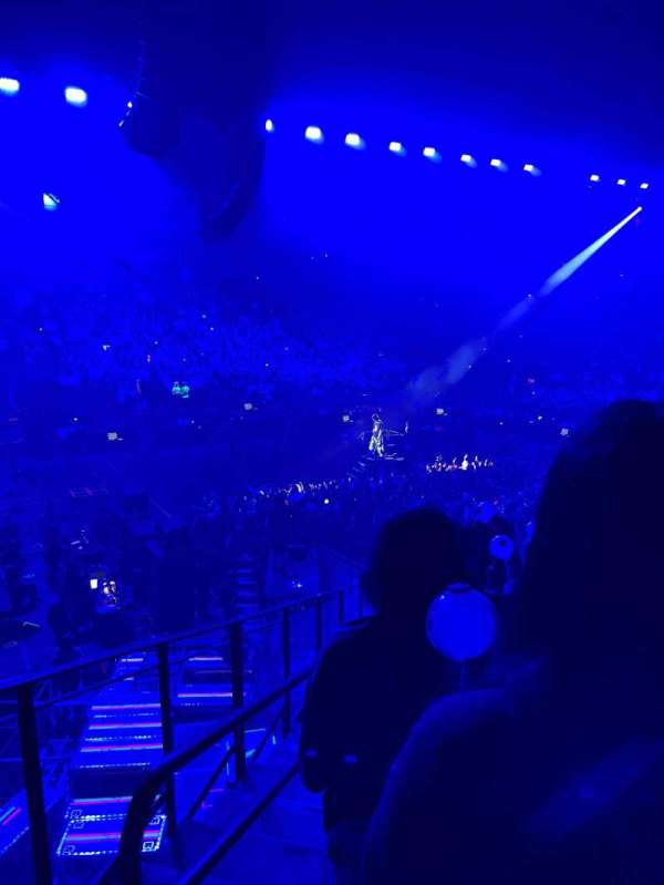 Oakland Arena, section: 118, row: 19, seat: 7