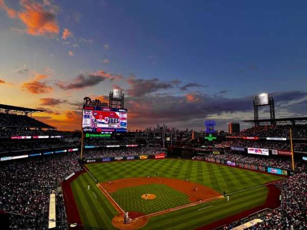 Citizens Bank Park, section: 319, row: 3, seat: 11