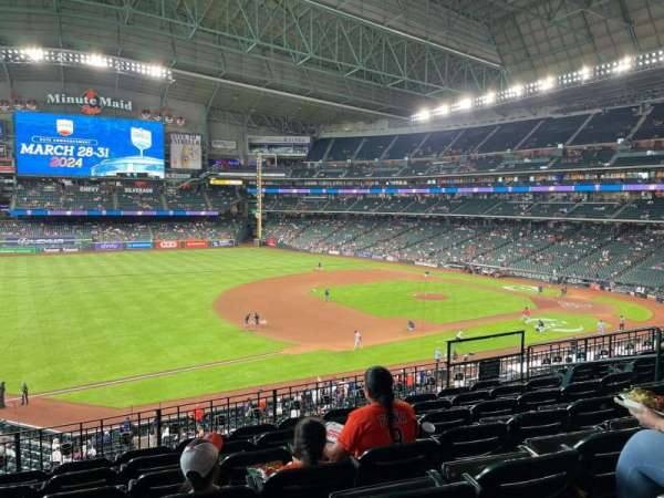 Daikin Park, section: 209, row: 7, seat: 7