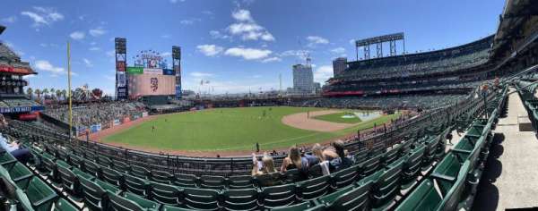 Oracle Park, section: 228, row: E, seat: 7