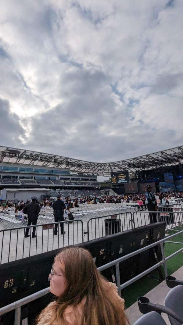 BMO Stadium, section: 116, row: B, seat: 11