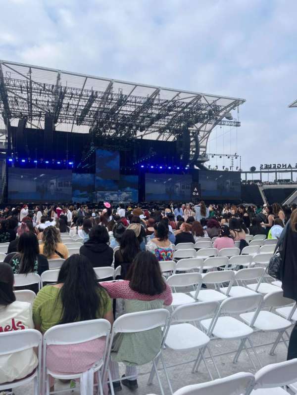 BMO Stadium, section: Floor B4, row: 16, seat: 14