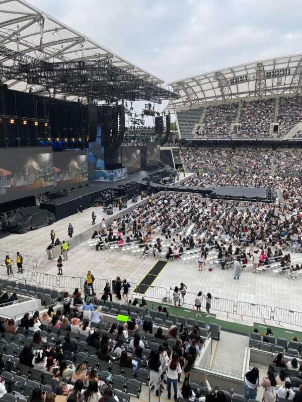 BMO Stadium, section: 233, row: A, seat: 10
