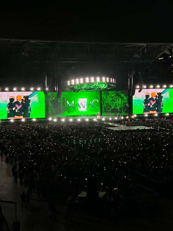 BMO Stadium, section: 225, row: D, seat: 1