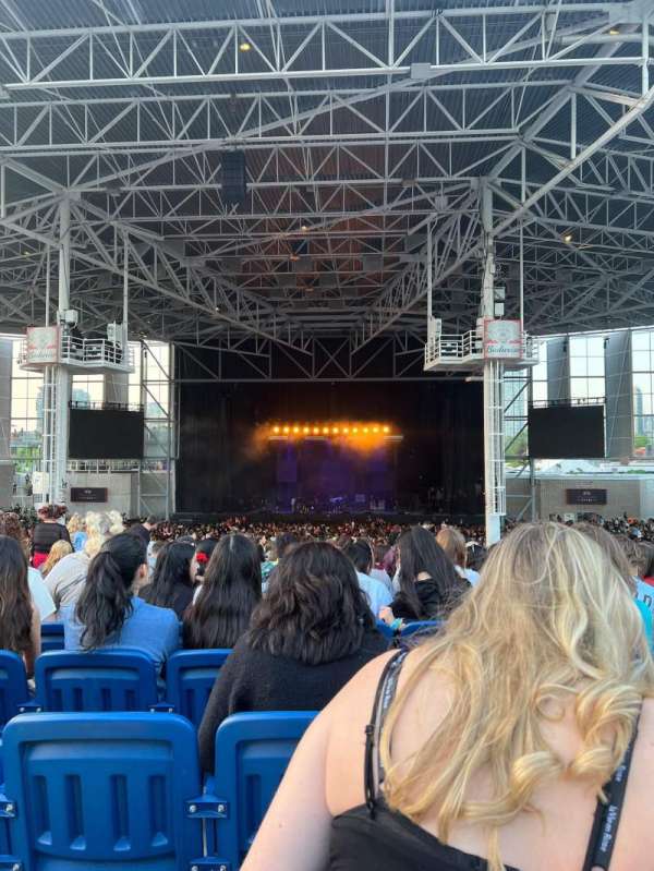 RBC Amphitheatre, section: 405, row: O, seat: 20