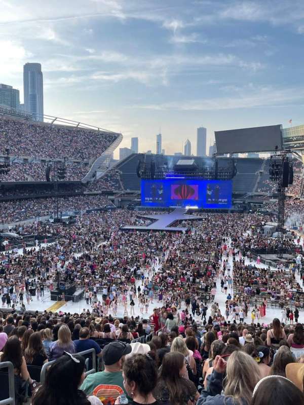 Soldier Field, section: 220, row: 21, seat: 21