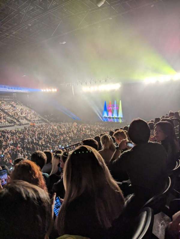 CFG Bank Arena, section: 105, row: R, seat: 6