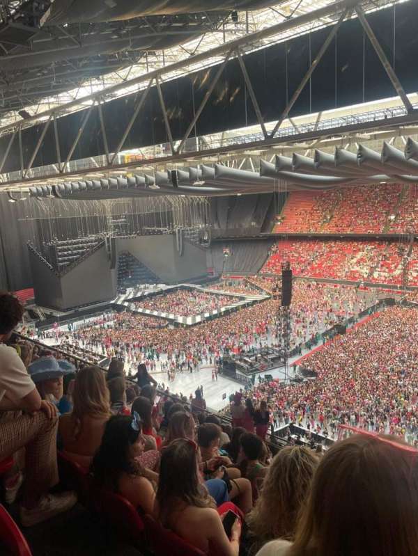 Johan Cruijff ArenA, section: 404, row: 23, seat: 19