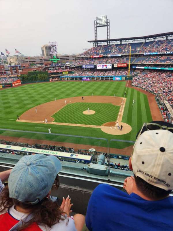 Citizens Bank Park, section: 324, row: 2, seat: 6