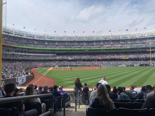 Yankee Stadium, section: 106, row: 9, seat: 13