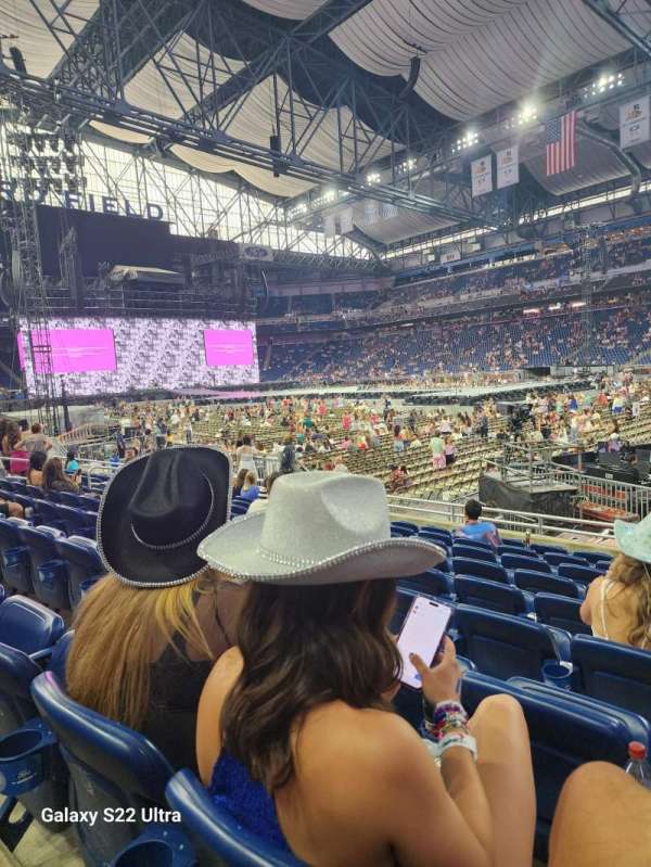 Ford Field, section: 109, row: 09, seat: 20