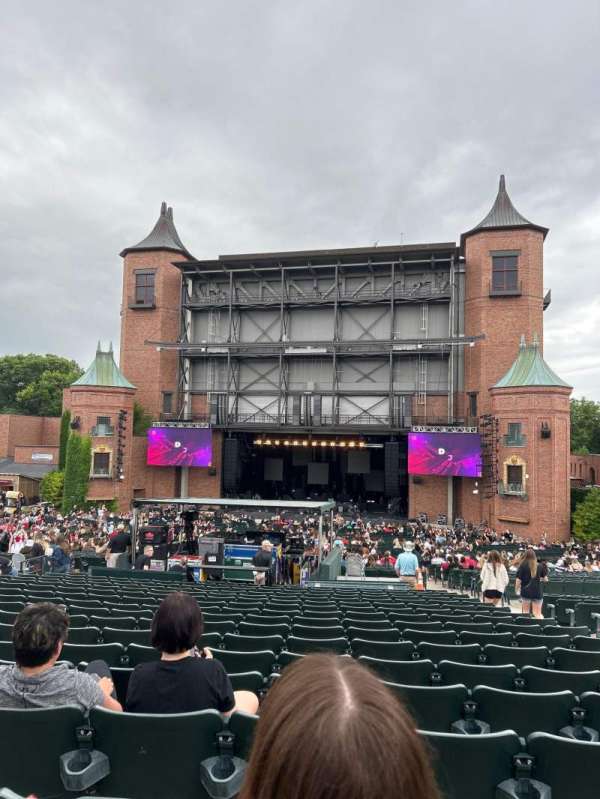 Starlight Theatre, section: Terrace 2, row: QQ, seat: 16