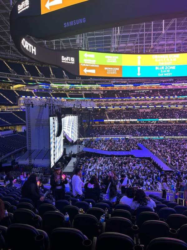 SoFi Stadium, section: C216, row: 15, seat: 4
