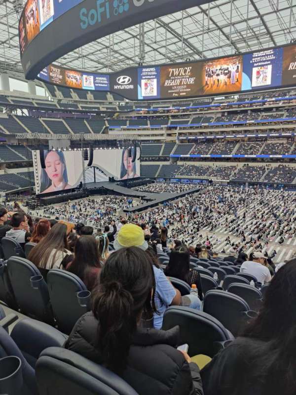 SoFi Stadium, section: C221, row: 14, seat: 9