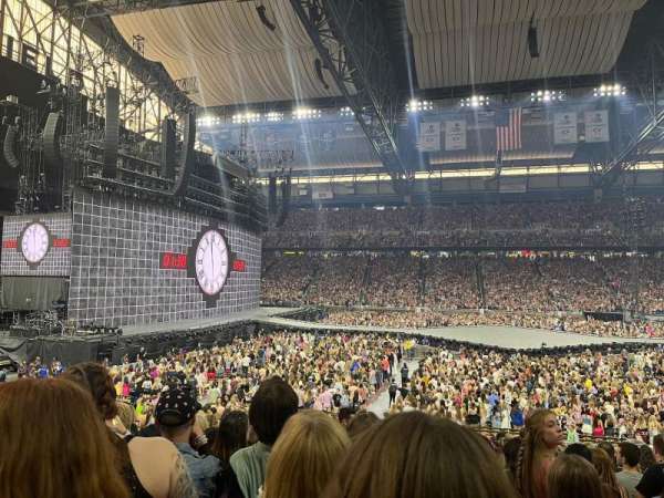 Ford Field, section: 105, row: 19, seat: 17