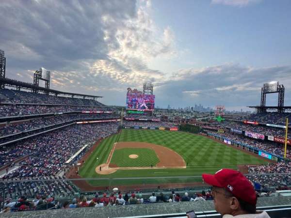 Citizens Bank Park, section: 416, row: 2, seat: 19