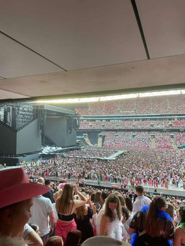 Wembley Stadium, section: 124, row: 43, seat: 29