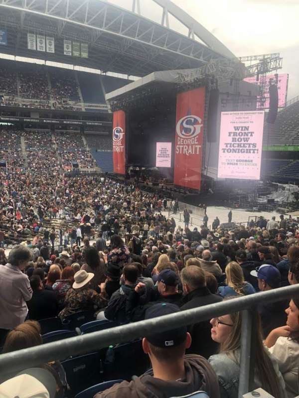 Lumen Field, section: 108, row: Z, seat: 18