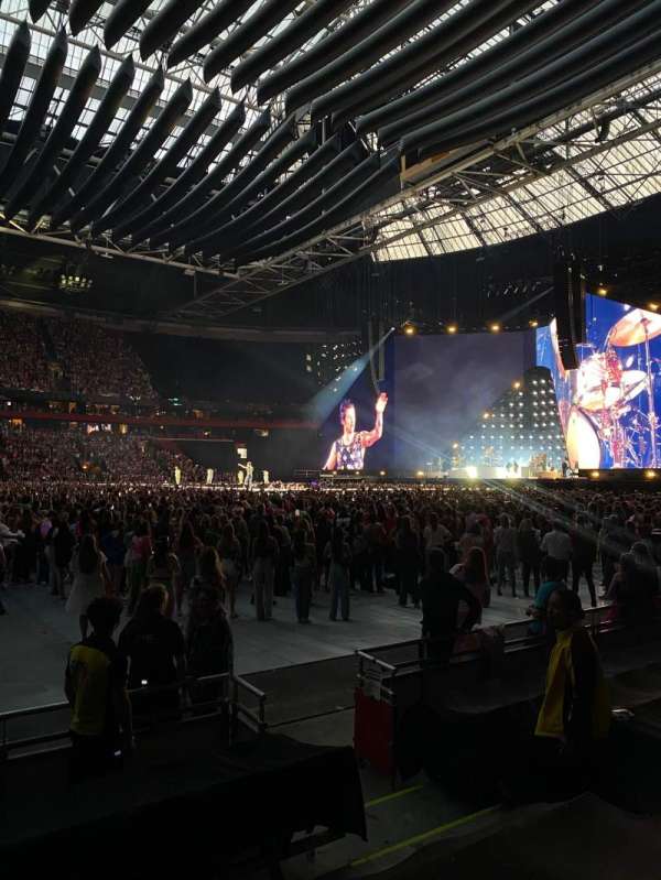 Johan Cruijff ArenA, section: 120, row: 1, seat: 60