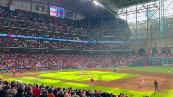 Daikin Park, section: 128, row: 25, seat: 6