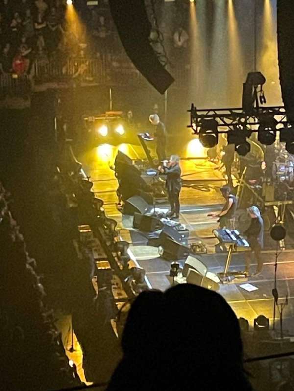 Madison Square Garden, section: 212, row: 3, seat: 19
