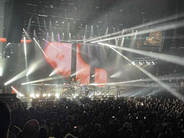 Madison Square Garden, section: 118, row: 6, seat: 8