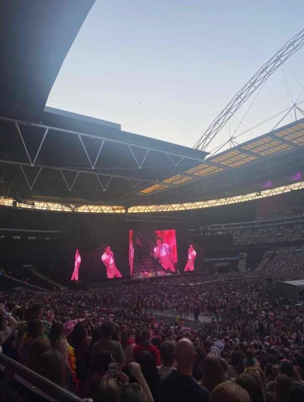 Wembley Stadium, section: 121, row: 28, seat: 267
