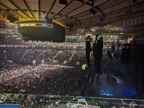 Madison Square Garden, section: 213, row: 2, seat: 11