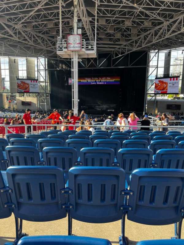 RBC Amphitheatre, section: 404, row: H, seat: 20