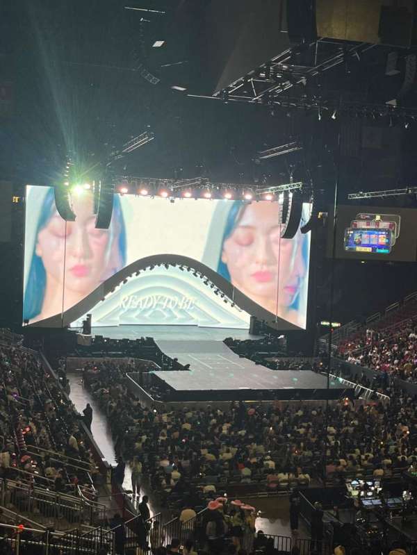 Toyota Center, section: 115, row: 27, seat: 9