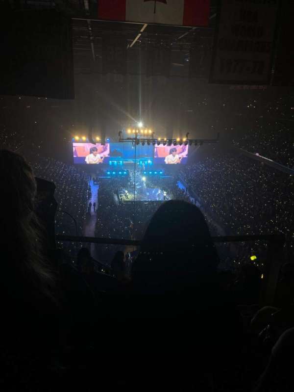 Capital One Arena, section: 408, row: J, seat: 1