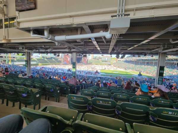 Wrigley Field, section: 212, row: 19, seat: 2