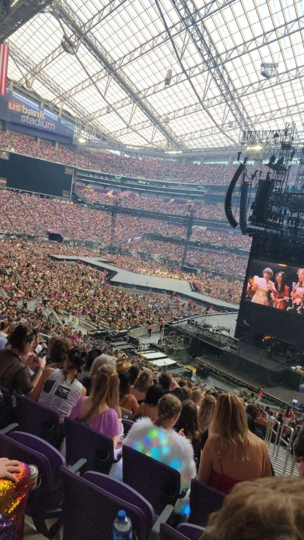 U.S. Bank Stadium, section: 103, row: 33, seat: 28