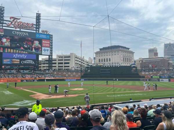 Comerica Park, section: 125, row: 22, seat: 14