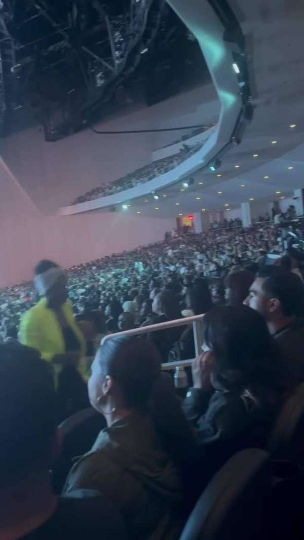 YouTube Theater, section: 102, row: U, seat: 18