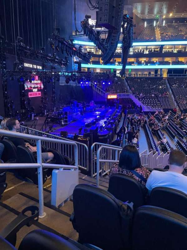 State Farm Arena, section: 121, row: Q, seat: 17-18