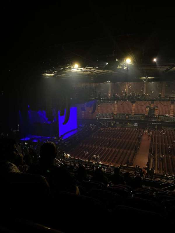Kia Forum, section: 227, row: 12, seat: 12