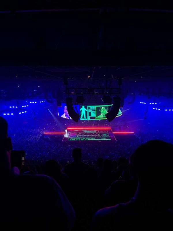 Kia Forum, section: 209, row: 16, seat: 9