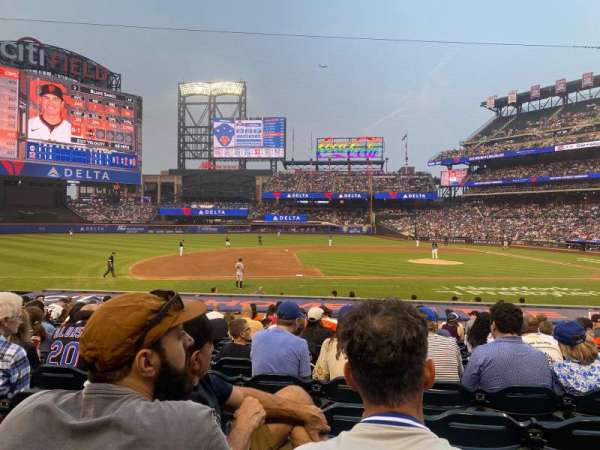 Citi Field, section: 122, row: 15, seat: 9