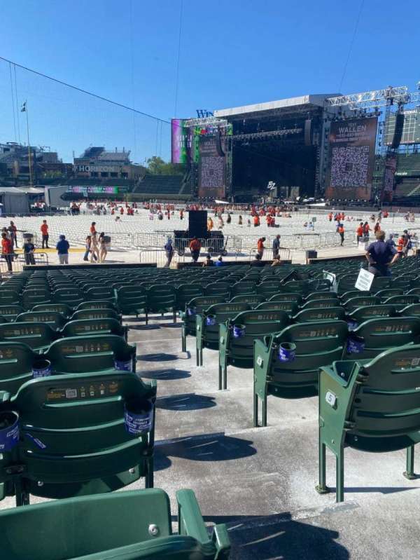 Wrigley Field, section: 127, row: 9, seat: 16