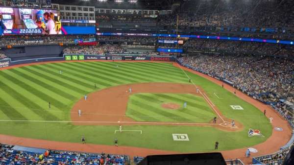 Rogers Centre, section: 530, row: 1, seat: 1