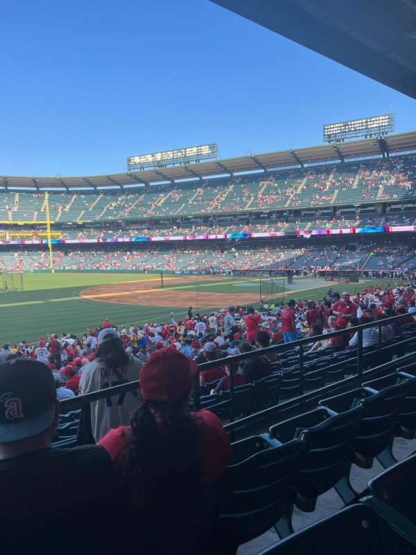 Angel Stadium, section: 207, row: C, seat: 15
