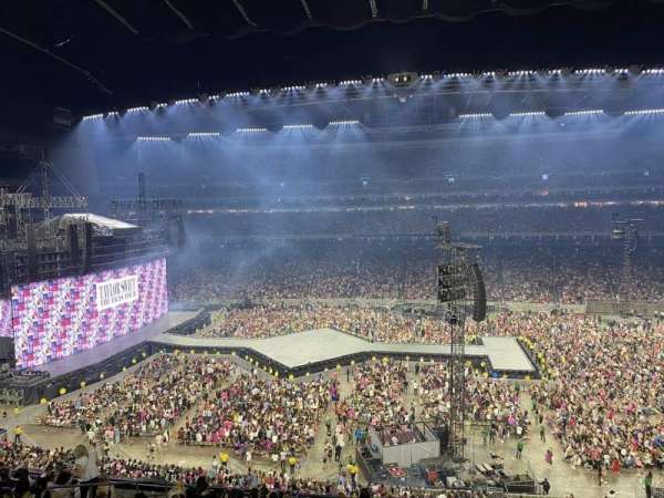 NRG Stadium, section: 309, row: V, seat: 12