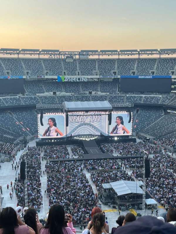 MetLife Stadium, section: 328, row: 11, seat: 10