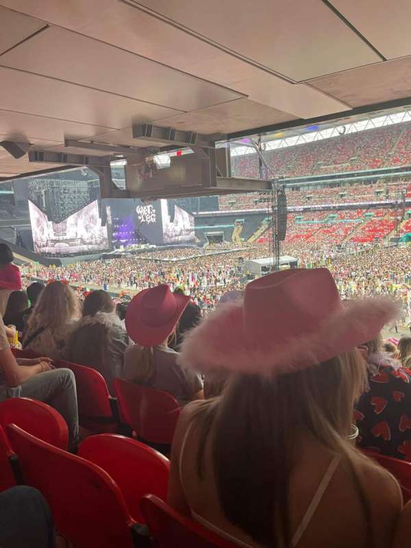 Wembley Stadium, section: 120, row: 44, seat: 127