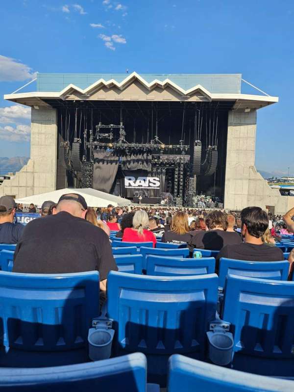 Utah First Credit Union Amphitheatre, section: 303, row: Z, seat: 28
