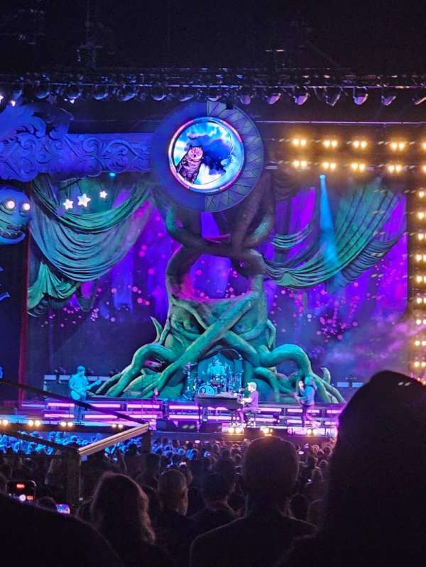 Utah First Credit Union Amphitheatre, section: 303, row: Z, seat: 28