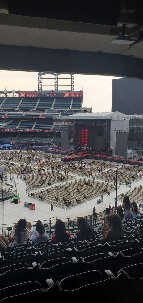 Citi Field, section: 309, row: 10, seat: 3
