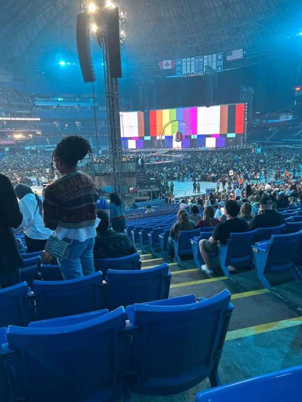 Rogers Centre, section: 117L, row: 37, seat: 102