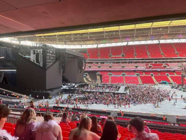 Wembley Stadium, section: 125, row: 43, seat: 57-59